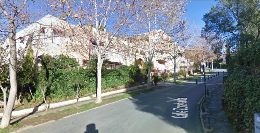 Apartamentos Serrallo, Parking Gratuito Y Cocina, Alhambra Y Playa 格拉纳达 外观 照片