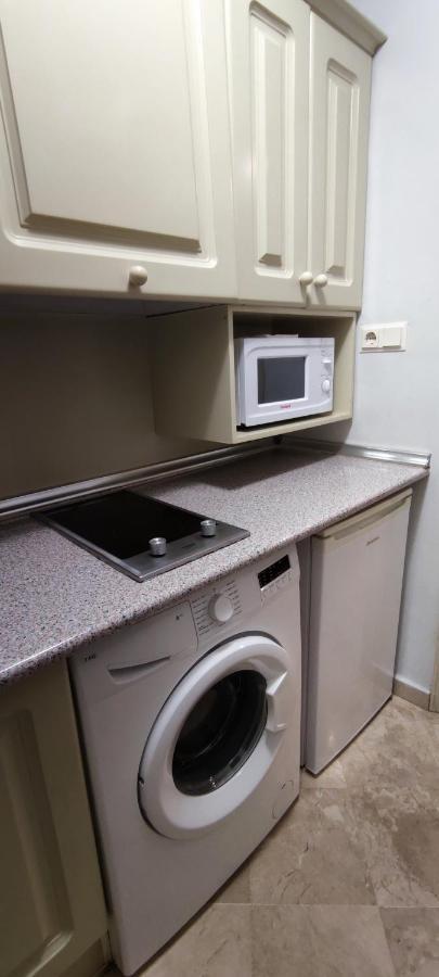 Apartamentos Serrallo, Parking Gratuito Y Cocina, Alhambra Y Playa 格拉纳达 外观 照片